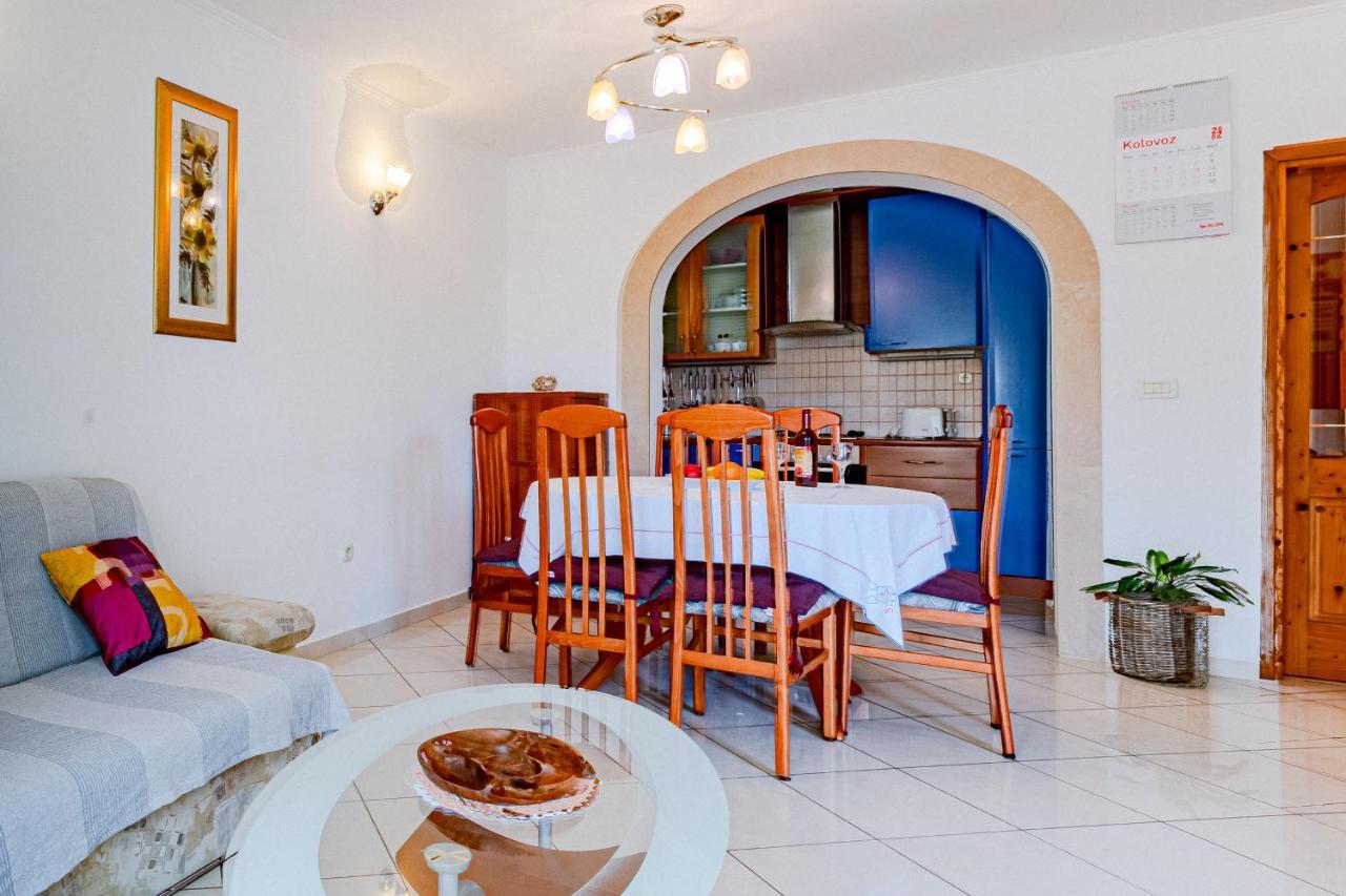 Apartment Ruzica Zrnovo Luaran gambar