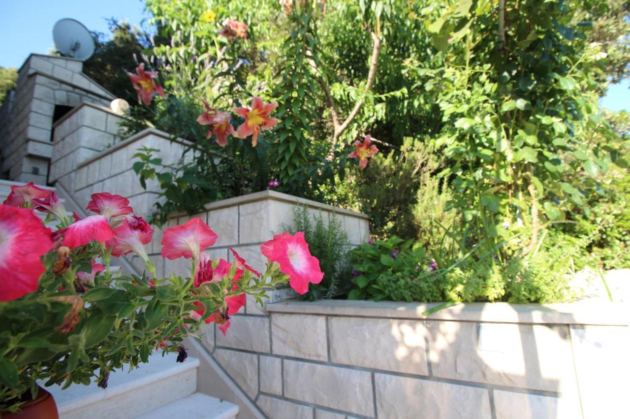Apartment Ruzica Zrnovo Luaran gambar