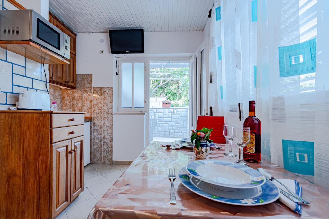 Apartment Ruzica Zrnovo Luaran gambar