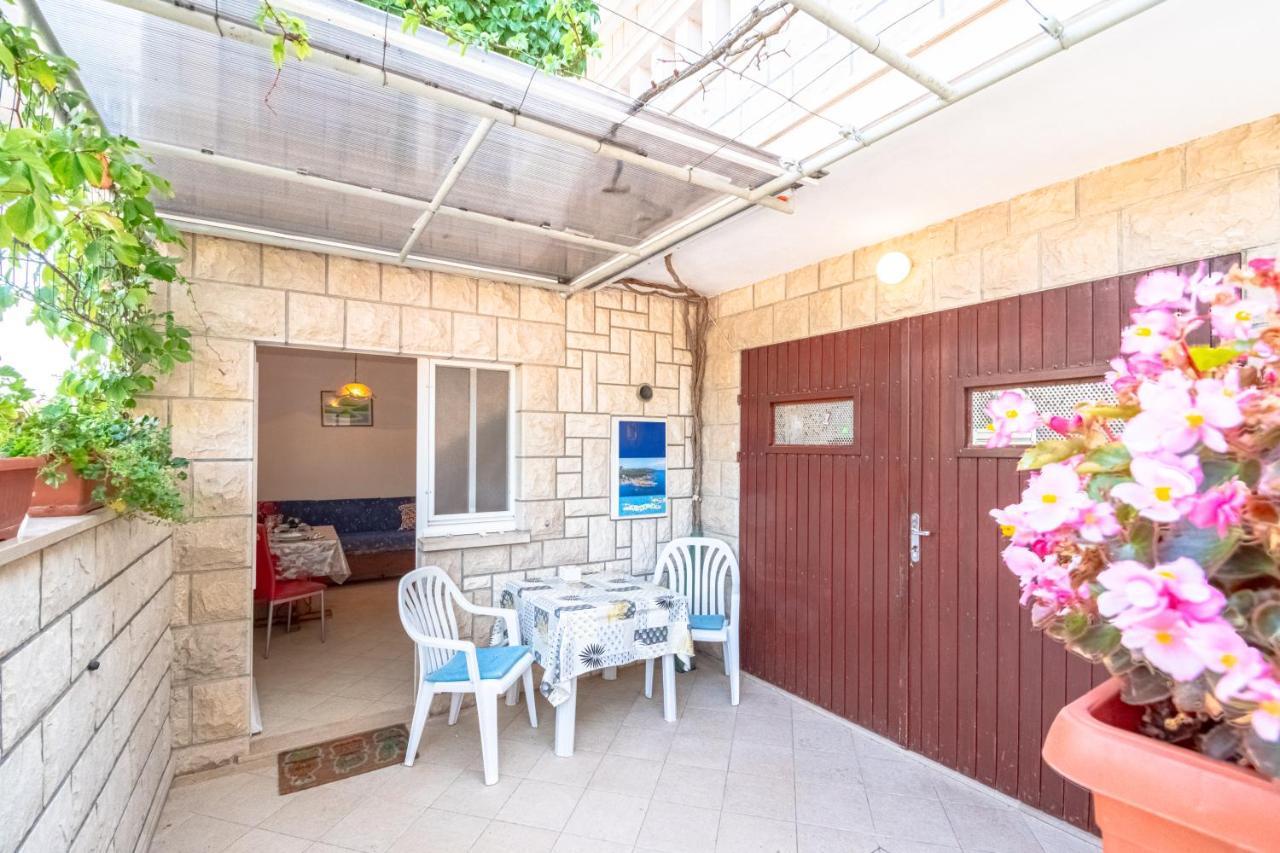Apartment Ruzica Zrnovo Luaran gambar