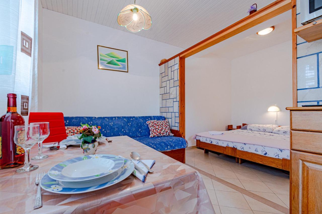 Apartment Ruzica Zrnovo Luaran gambar