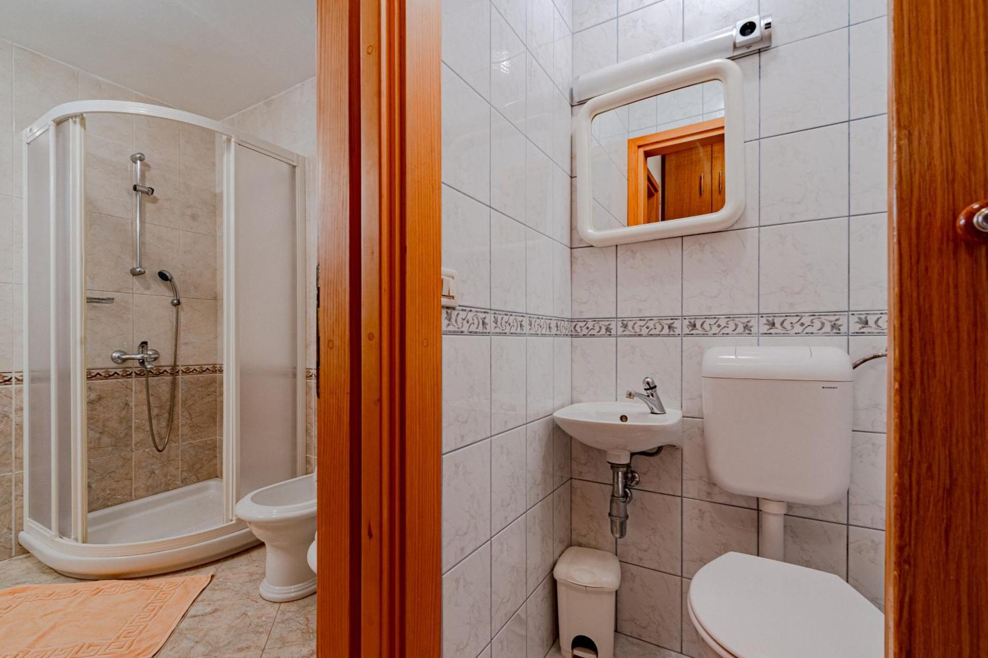 Apartment Ruzica Zrnovo Luaran gambar